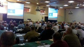The crowd listens as John Martin leads his workshop.